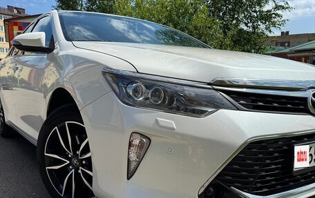Toyota Camry, 2017 год, 2 599 999 рублей, 2 фотография