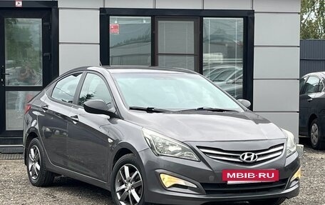 Hyundai Solaris II рестайлинг, 2015 год, 799 999 рублей, 2 фотография