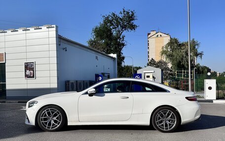 Mercedes-Benz E-Класс, 2021 год, 5 600 000 рублей, 1 фотография