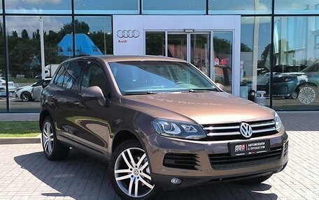 Volkswagen Touareg III, 2010 год, 1 490 000 рублей, 2 фотография
