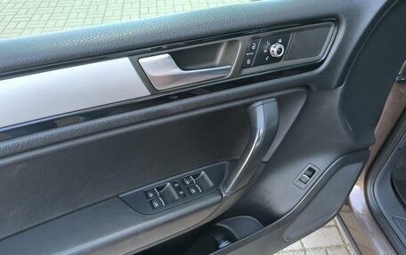 Volkswagen Touareg III, 2010 год, 1 490 000 рублей, 24 фотография