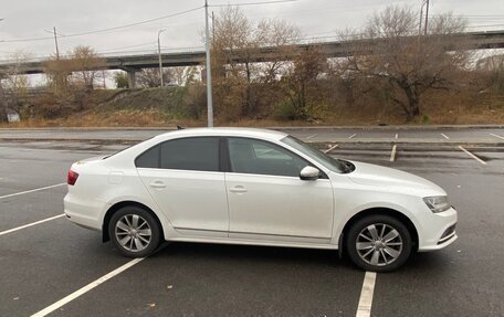 Volkswagen Jetta VI, 2017 год, 1 900 000 рублей, 2 фотография
