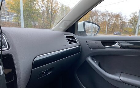 Volkswagen Jetta VI, 2017 год, 1 900 000 рублей, 8 фотография