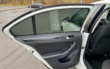 Volkswagen Jetta VI, 2017 год, 1 900 000 рублей, 11 фотография