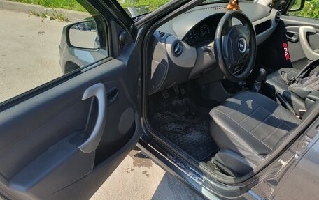 Renault Logan I, 2010 год, 450 000 рублей, 4 фотография