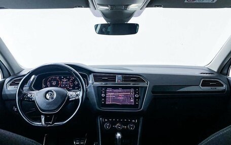 Volkswagen Tiguan II, 2019 год, 2 850 000 рублей, 7 фотография