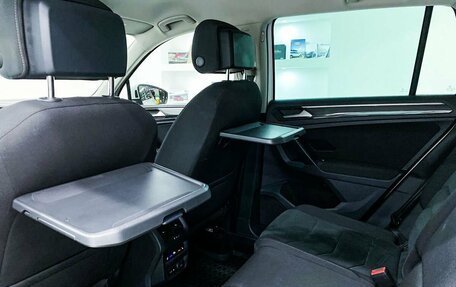 Volkswagen Tiguan II, 2019 год, 2 850 000 рублей, 23 фотография