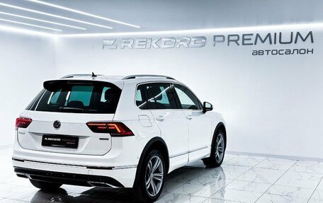 Volkswagen Tiguan II, 2019 год, 2 850 000 рублей, 31 фотография