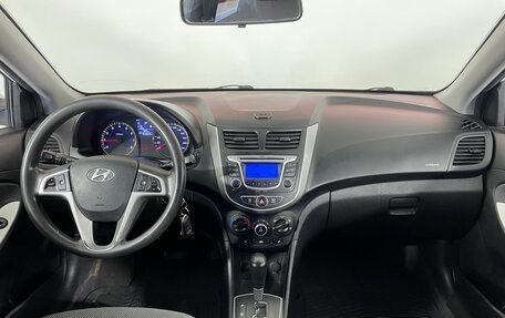 Hyundai Solaris II рестайлинг, 2013 год, 886 000 рублей, 10 фотография