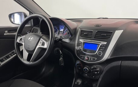 Hyundai Solaris II рестайлинг, 2013 год, 886 000 рублей, 13 фотография