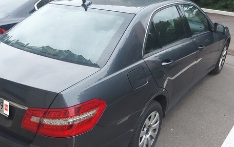 Mercedes-Benz E-Класс, 2010 год, 1 500 000 рублей, 3 фотография