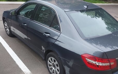 Mercedes-Benz E-Класс, 2010 год, 1 500 000 рублей, 2 фотография
