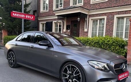 Mercedes-Benz E-Класс AMG, 2018 год, 6 290 000 рублей, 3 фотография