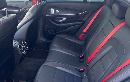 Mercedes-Benz E-Класс AMG, 2018 год, 6 290 000 рублей, 28 фотография