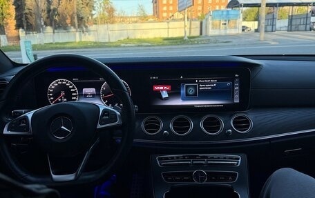 Mercedes-Benz E-Класс, 2017 год, 3 300 000 рублей, 7 фотография