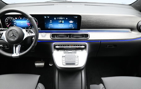 Mercedes-Benz V-Класс, 2024 год, 13 950 000 рублей, 9 фотография