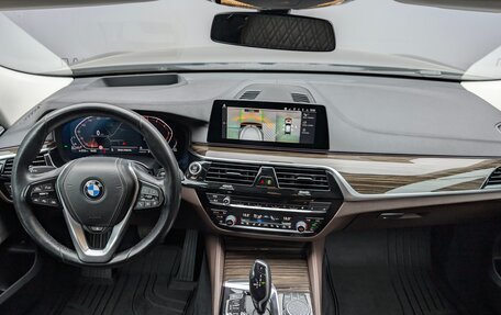 BMW 6 серия, 2019 год, 3 475 000 рублей, 15 фотография
