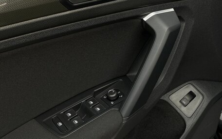 Volkswagen Tiguan II, 2020 год, 2 849 000 рублей, 21 фотография