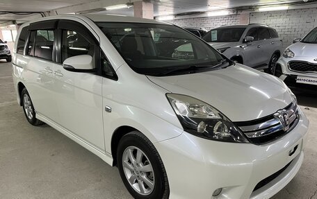 Toyota ISis I, 2014 год, 1 550 000 рублей, 4 фотография