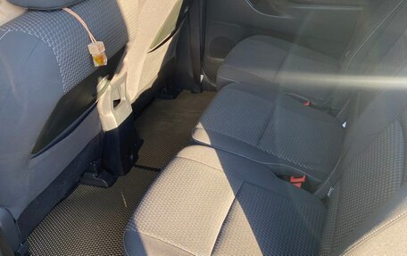Toyota Verso I, 2014 год, 1 700 000 рублей, 27 фотография