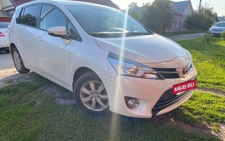 Toyota Verso I, 2014 год, 1 700 000 рублей, 25 фотография