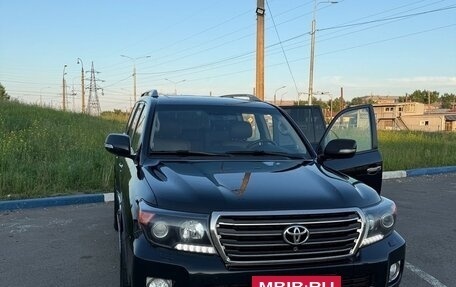 Toyota Land Cruiser 200, 2014 год, 5 200 000 рублей, 2 фотография