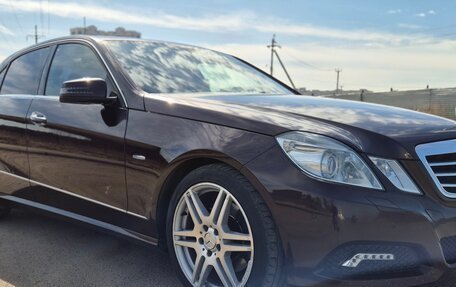 Mercedes-Benz E-Класс, 2010 год, 1 300 000 рублей, 5 фотография
