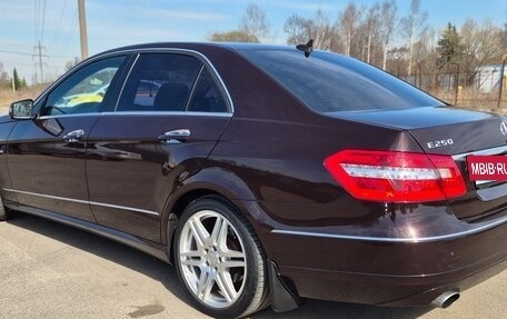 Mercedes-Benz E-Класс, 2010 год, 1 300 000 рублей, 3 фотография