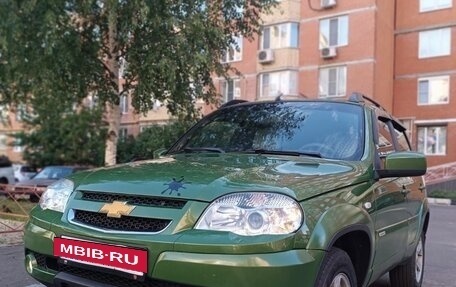 Chevrolet Niva I рестайлинг, 2016 год, 749 000 рублей, 3 фотография