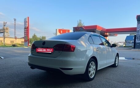 Volkswagen Jetta VI, 2013 год, 1 160 000 рублей, 4 фотография