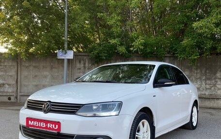 Volkswagen Jetta VI, 2013 год, 1 160 000 рублей, 12 фотография