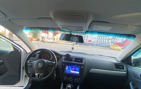 Volkswagen Jetta VI, 2013 год, 1 160 000 рублей, 20 фотография