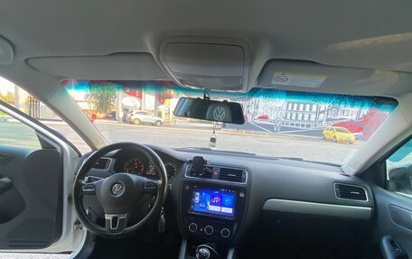 Volkswagen Jetta VI, 2013 год, 1 160 000 рублей, 21 фотография