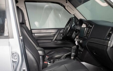 Mitsubishi Pajero IV, 2010 год, 1 535 000 рублей, 7 фотография