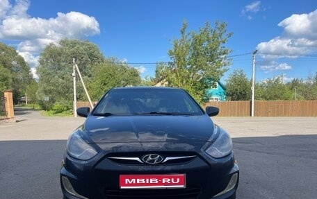 Hyundai Solaris II рестайлинг, 2013 год, 720 000 рублей, 1 фотография