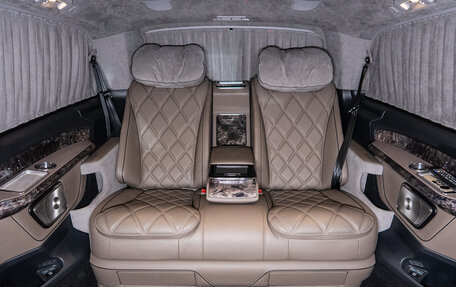 Mercedes-Benz V-Класс, 2024 год, 24 900 000 рублей, 1 фотография