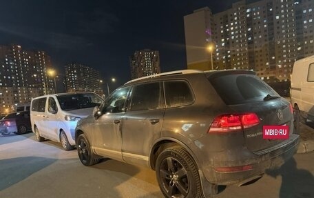 Volkswagen Touareg III, 2011 год, 1 830 000 рублей, 16 фотография