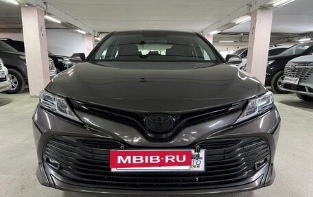 Toyota Camry, 2018 год, 2 049 000 рублей, 3 фотография