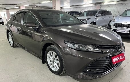 Toyota Camry, 2018 год, 2 049 000 рублей, 4 фотография