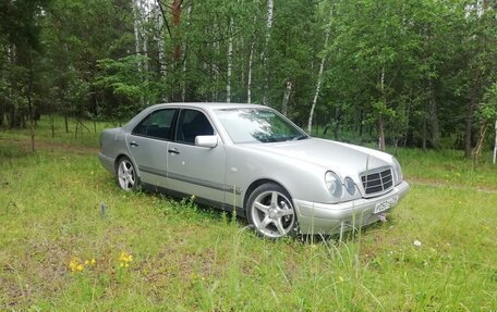 Mercedes-Benz E-Класс, 1997 год, 400 000 рублей, 5 фотография