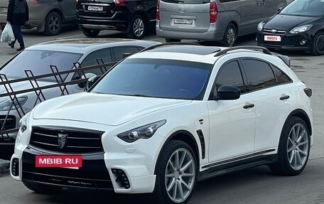 Infiniti FX II, 2010 год, 3 500 000 рублей, 2 фотография