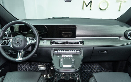 Mercedes-Benz V-Класс, 2024 год, 24 900 000 рублей, 4 фотография