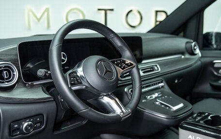 Mercedes-Benz V-Класс, 2024 год, 24 900 000 рублей, 15 фотография