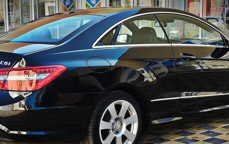 Mercedes-Benz E-Класс, 2009 год, 1 350 000 рублей, 4 фотография