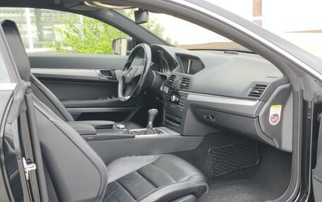 Mercedes-Benz E-Класс, 2009 год, 1 350 000 рублей, 22 фотография