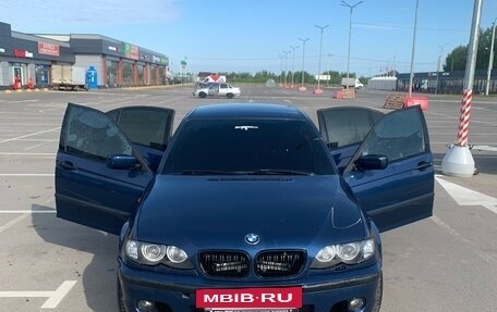 BMW 3 серия, 2004 год, 700 000 рублей, 8 фотография