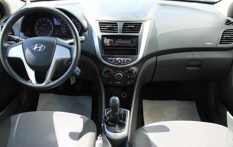 Hyundai Solaris II рестайлинг, 2011 год, 729 000 рублей, 20 фотография