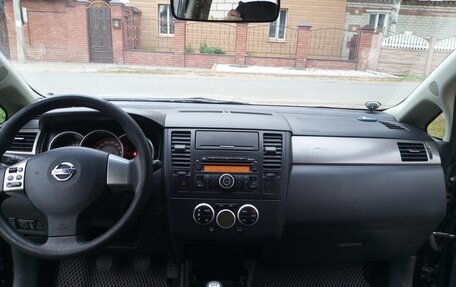 Nissan Tiida, 2010 год, 700 000 рублей, 6 фотография