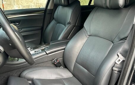 BMW 5 серия, 2013 год, 2 550 000 рублей, 13 фотография