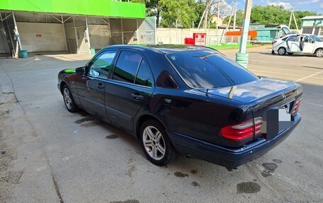 Mercedes-Benz E-Класс, 1995 год, 338 000 рублей, 4 фотография